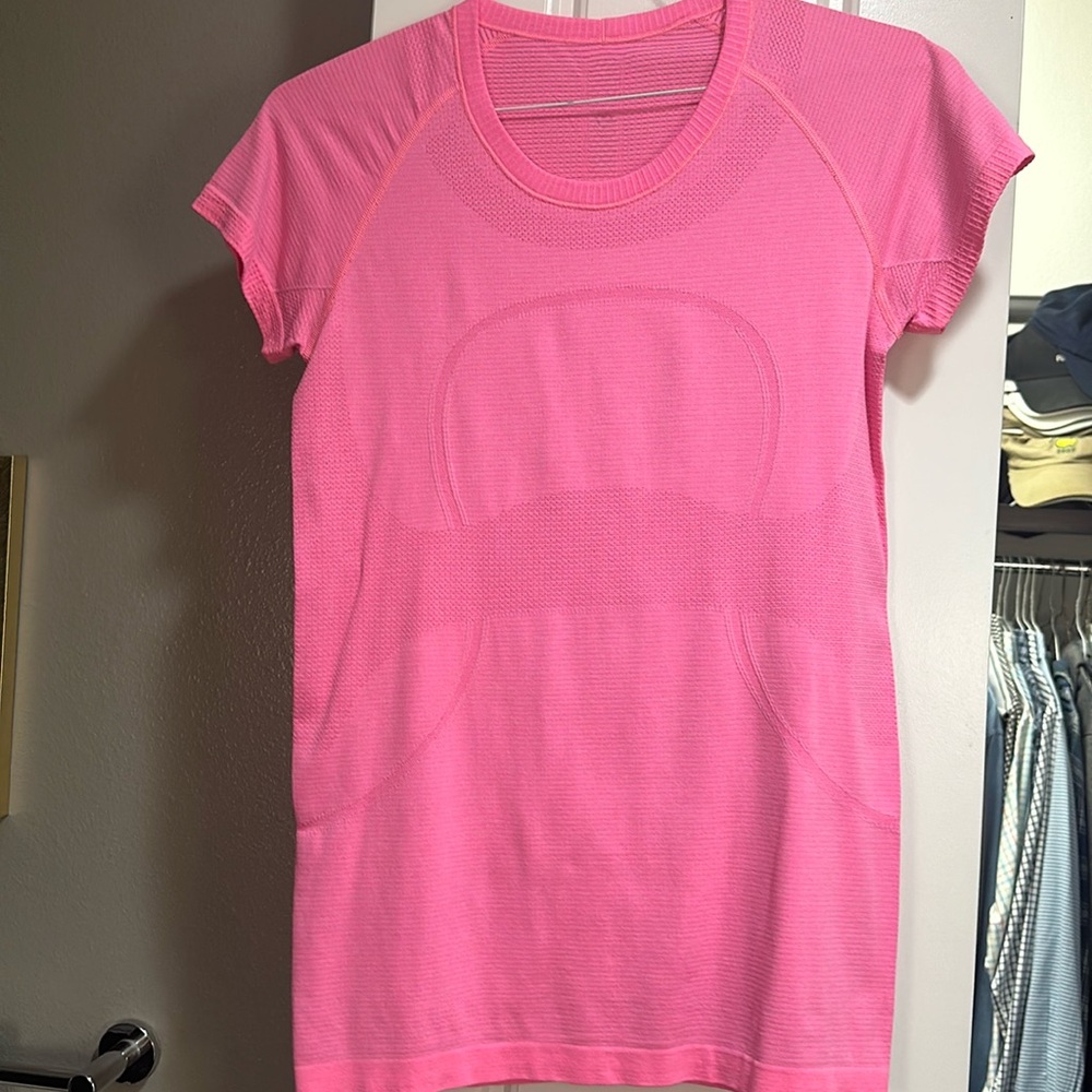 Lululemon top